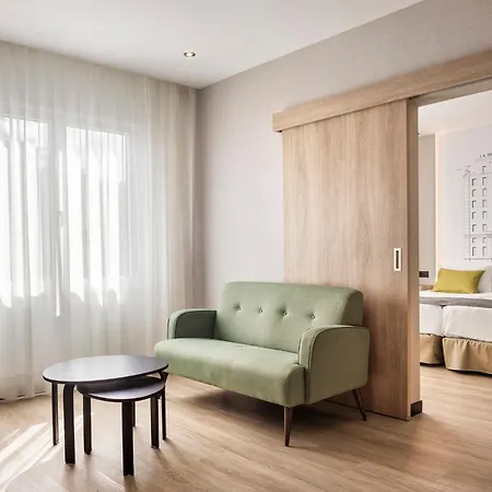 Sercotel Parque Ξενοδοχείο 3*