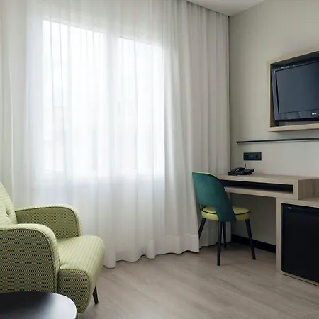 Szálloda Sercotel Parque 3*