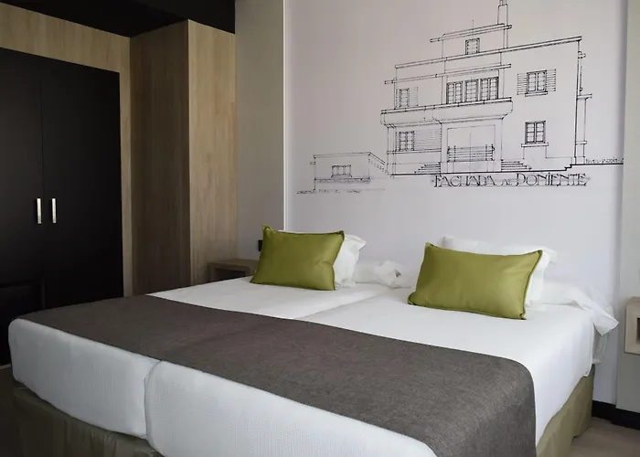 Отель Sercotel Parque
