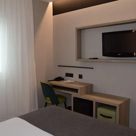 호텔 Sercotel Parque 3*