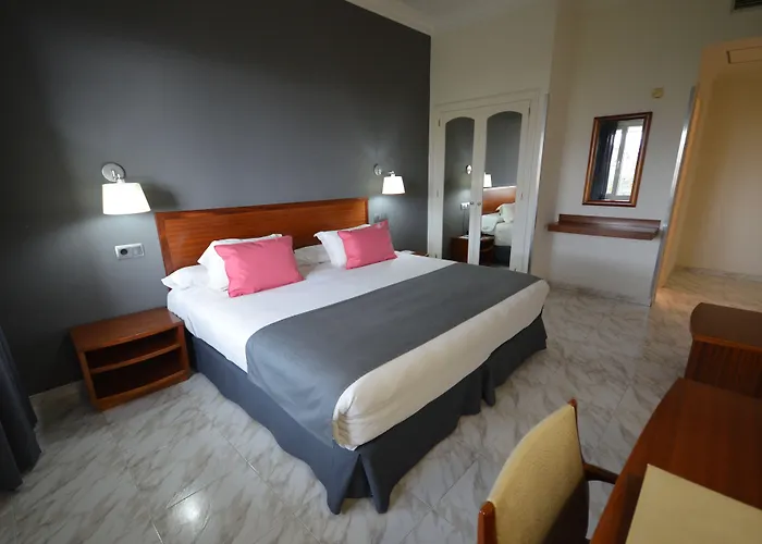 Sercotel Parque מלון 3*